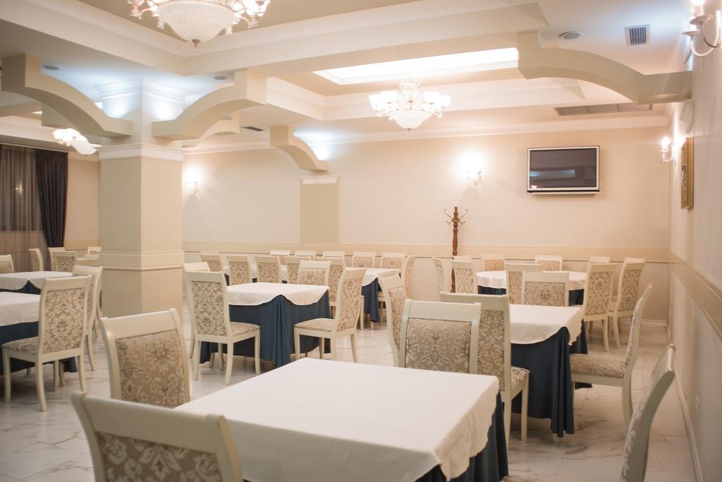Grand Hotel Elbasan Exterior photo