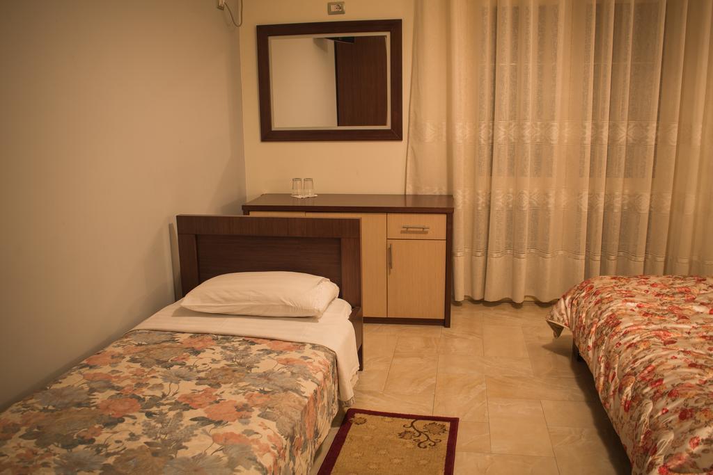 Grand Hotel Elbasan Exterior photo